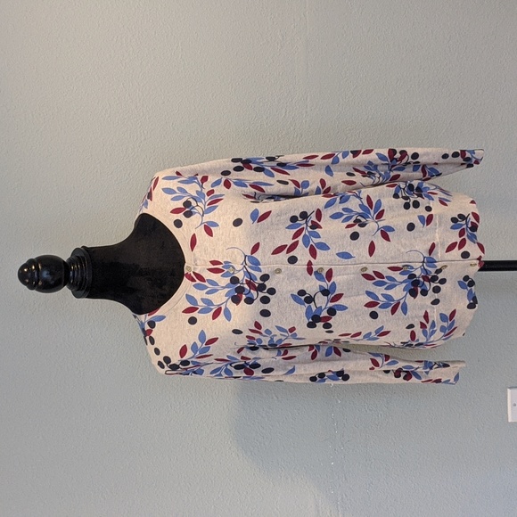 Lands' End Sweaters - *3/$10* Land's End Sweater Size Medium